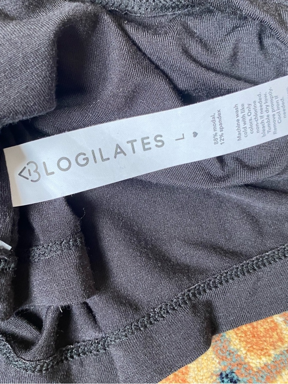 Blogilates Long Sleeve Black Ruched Side Tee - Picture 3 of 3